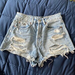 Ripped denim shorts